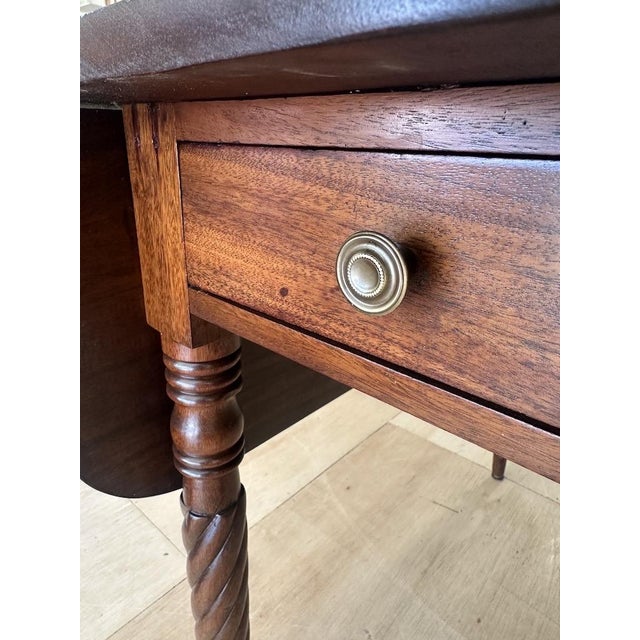19th Century Mahogany Drop Leaf Table For Sale - Image 4 of 18