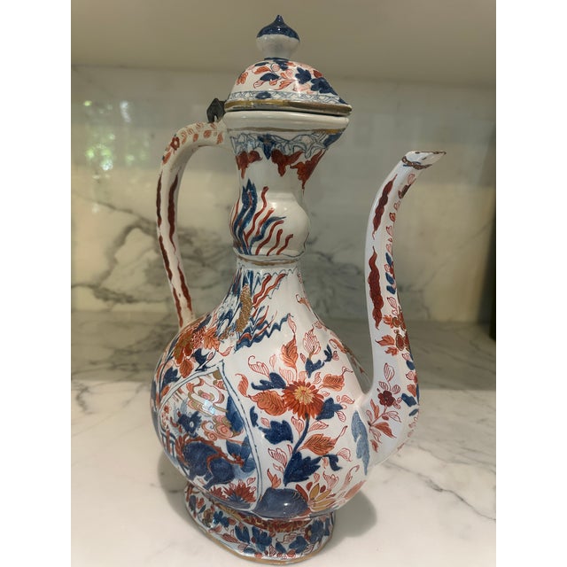 Japanese Japanese, 17th-18th Century, Imari Porcelain Ewer For Sale - Image 3 of 10