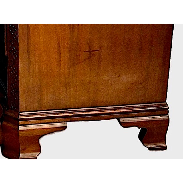Antique George III-style Mahogay Chest of Drawers For Sale - Image 10 of 11
