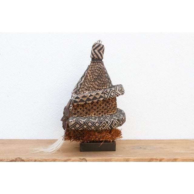 1950s African Beaded Lele Tribe Mask For Sale - Image 5 of 12