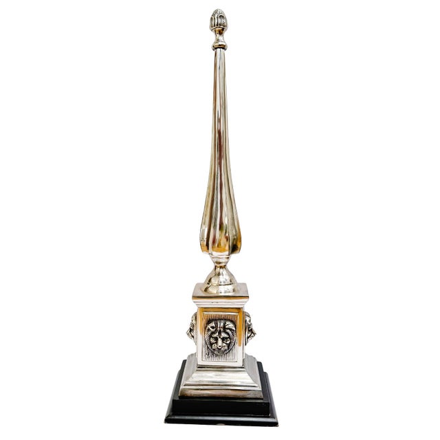 Wood Late 20th Century Grand Tour Style Lion Head Monumental Obelisk – Architectural Finial on Tiered Wood Base For Sale - Image 7 of 7