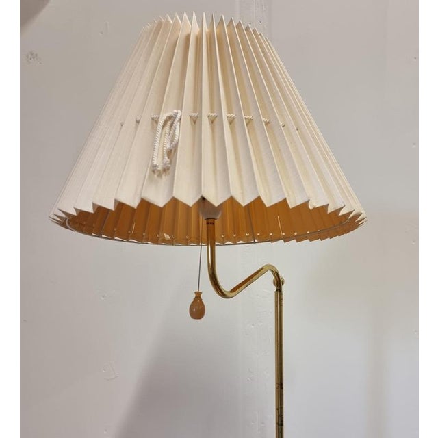 Scandinavian Mid-Century Modern Model G-132 Adjustable Floor Lamp in Brass from Bergboms For Sale - Image 5 of 17