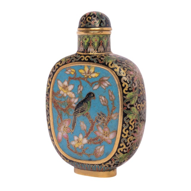 Asian Antique 16k Gold Chinese Qianlong Cloisonne Enamel Snuff Bottle Mark & Period For Sale - Image 3 of 10