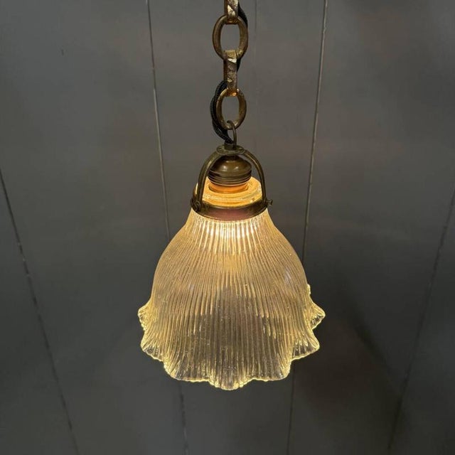 1930s Small Pressed Glass Pendant Lamp with Chain and Ceiling Rose from Holophane, 1930s For Sale - Image 5 of 18