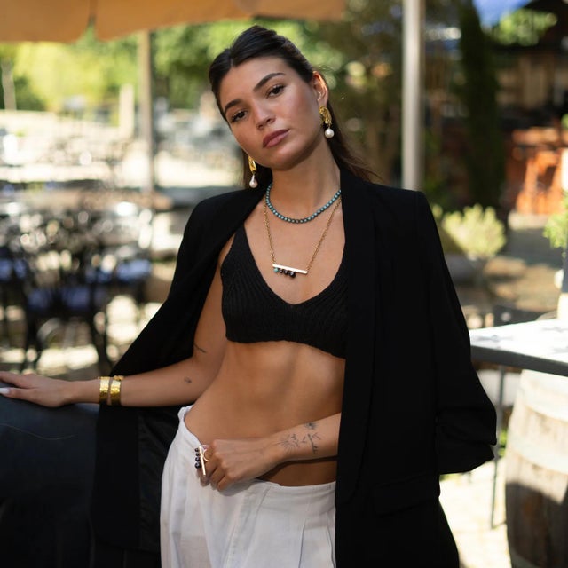 Modern Harmony Black Pearl & Turquoise Gold Necklace For Sale - Image 4 of 13