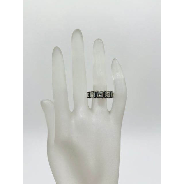 Modern Gia Asscher Cut Diamond Eternity Band in 18k Yellow Gold & Black Rhodium, Size 7 For Sale - Image 3 of 8