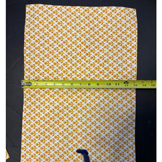 Vintage Mod Century 1970s Mustard Yellow Reversible Placemats - Set of Six For Sale In Indianapolis - Image 6 of 6