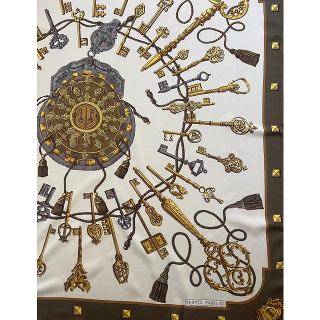 1960s Hermès Scarf « Les Clefs » 1965 For Sale - Image 5 of 5