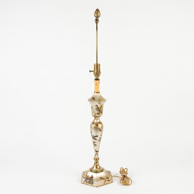 1980s Vintage 36.5” Bradburn Gallery Hand-Painted Chinoiserie Toleware Table Lamp For Sale - Image 5 of 6