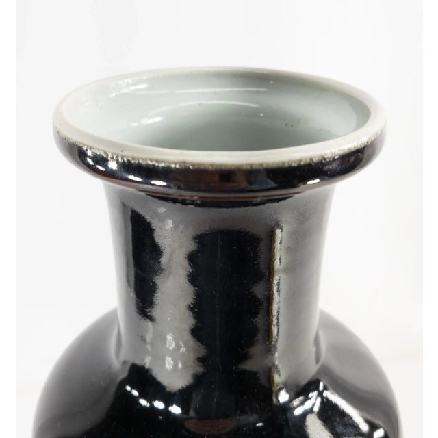 Ceramic Chinese Mirror Black Rouleau Vase With Kangxi Reign Mark For Sale - Image 7 of 13