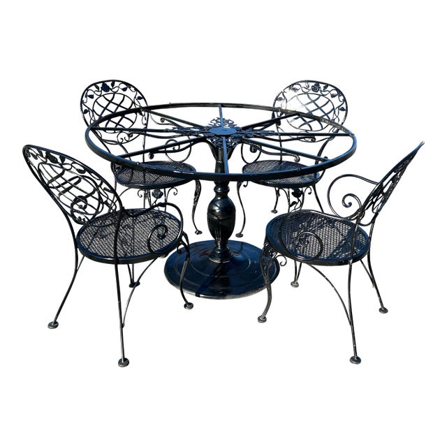 Beautiful Vintage Woodard Chantilly Rose Table and 4 Chairs , Attributed For Sale