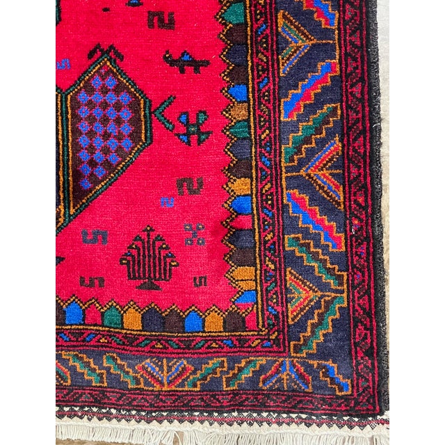 1980s Hand-Knotted Baluch Geometric Rug 2'10" X 4'11" For Sale - Image 5 of 5