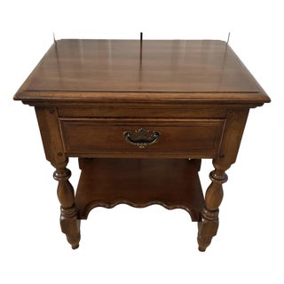 Vintage Early American Kent Coffey Carriage Trade Nightstand Cherry & Pecan "64" For Sale