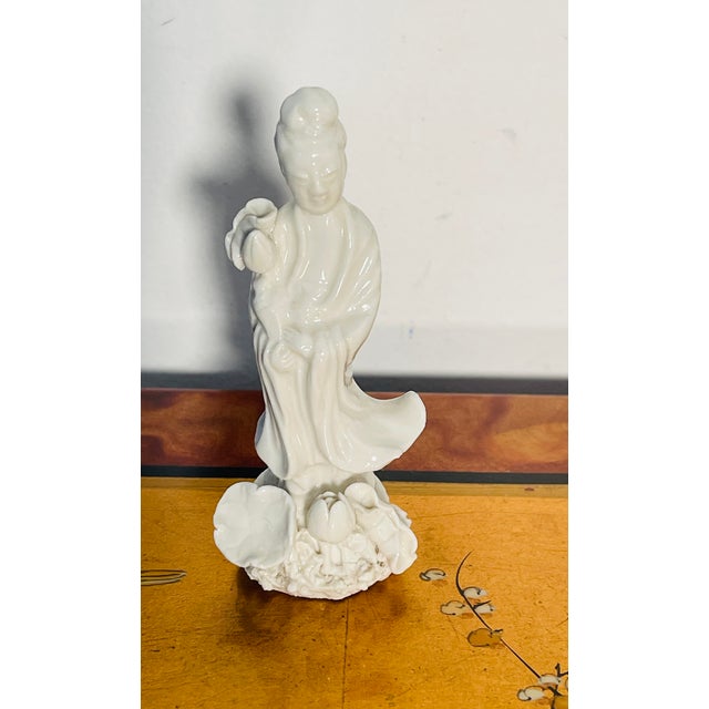 Chinese Antique Blanc De Chine 4” Quan Yin Porcelain Figurine For Sale - Image 3 of 5