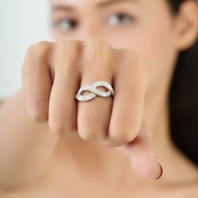 Contemporary 2.86 Ct Moissanite Infinity Ring in 925 Sterling Silver - Wedding Gift, Size 8 For Sale - Image 4 of 15