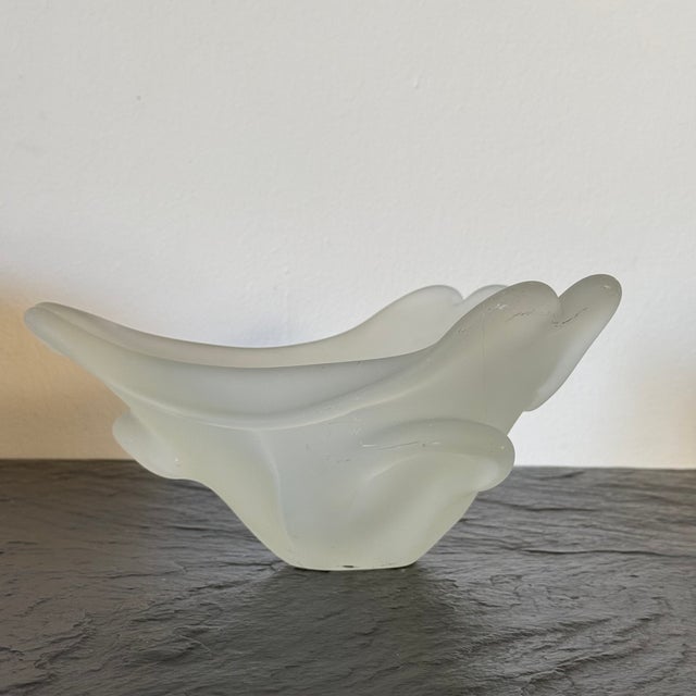 Art Nouveau Frosted Glass Trinket Bowl in Organic Form For Sale - Image 4 of 6