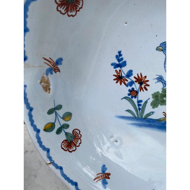 French Country 18th Century Large French Faience Parrot Bowl La Rochelle For Sale - Image 3 of 7
