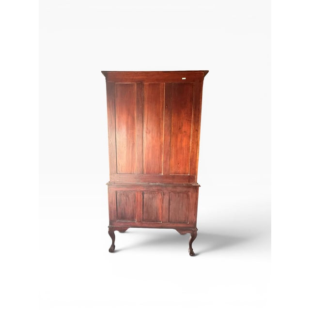 Late 20th Century Georgian Style Mahogany Linen Press Armoire With Pierced Fretwork & Cabriole Legs (Two-Piece) For Sale - Image 4 of 13
