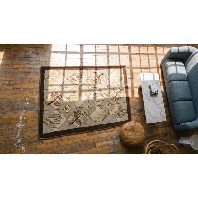 1930s Gray Floral Folk Art Antique American Hooked Rug 2'0" X 3'4" Handknotted Wool Carpet For Sale In New York - Image 6 of 7