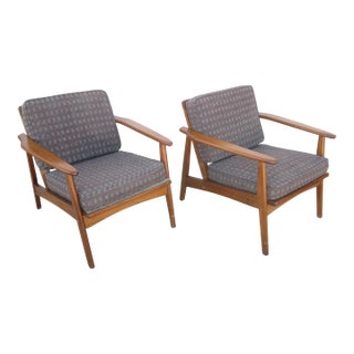 Mid 20th Century 2 Danish Modern Wooden Lounge Chairs For Sale