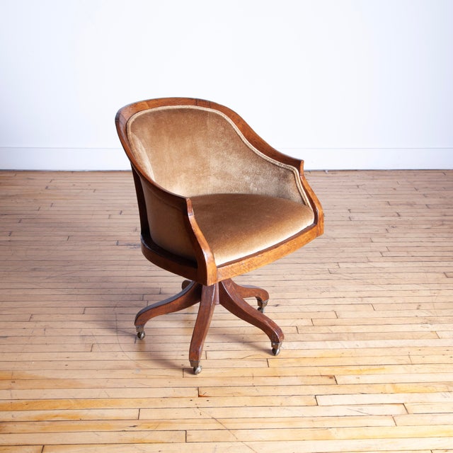 Attributed to Rose Tarlow Melrose House Desk Chair in Mohair For Sale In Philadelphia - Image 6 of 6