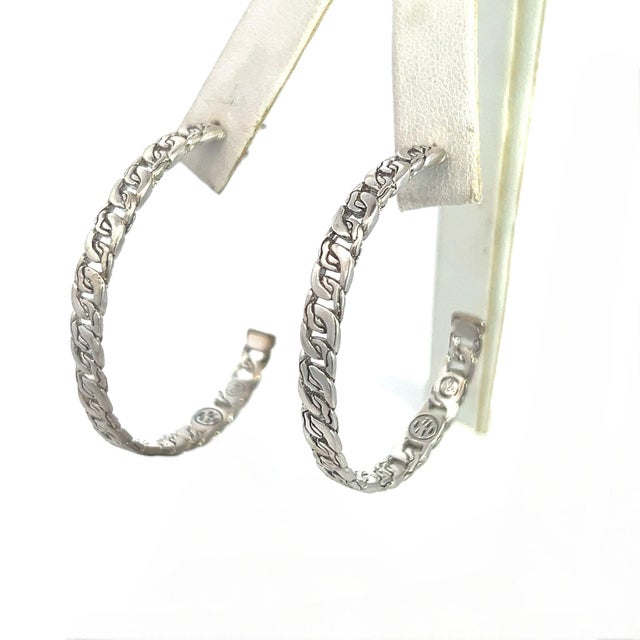 1990s Pair of John Hardy Estate XL 2" Cable Chain Hoop Earrings Silver For Sale - Image 4 of 9