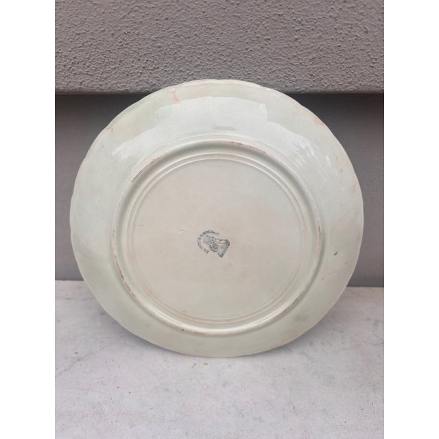 French Majolica Roses Plate Saint Amand, Circa 1890 For Sale - Image 4 of 4