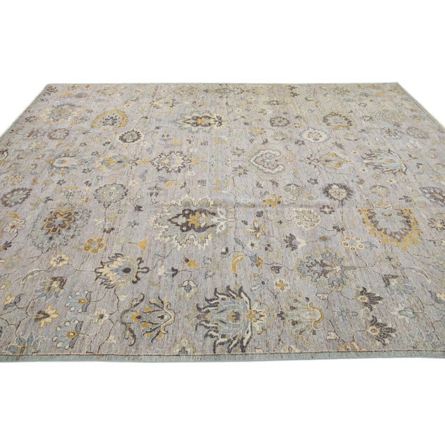 2010s 2010s Floral Modern Tabriz Handmade Indian Wool Rug in Gray by Apadana For Sale - Image 5 of 7