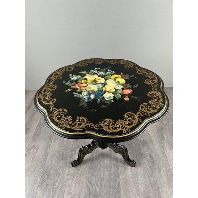 Black 19th Century Napoleon III Lacquered Pedestal Table with Floral Decoration For Sale - Image 8 of 12