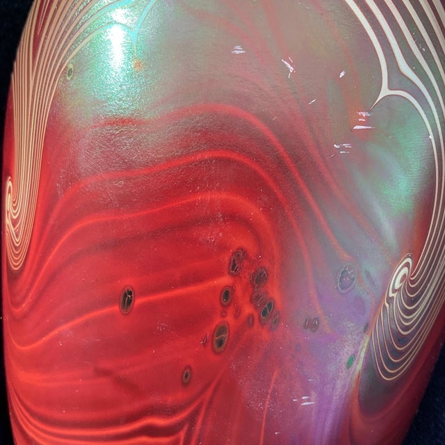 Don Carlson Pulled Feather Art Glass Vase that is signed Carlson Dec. 1975 4274. This vase is in excellent condition with...