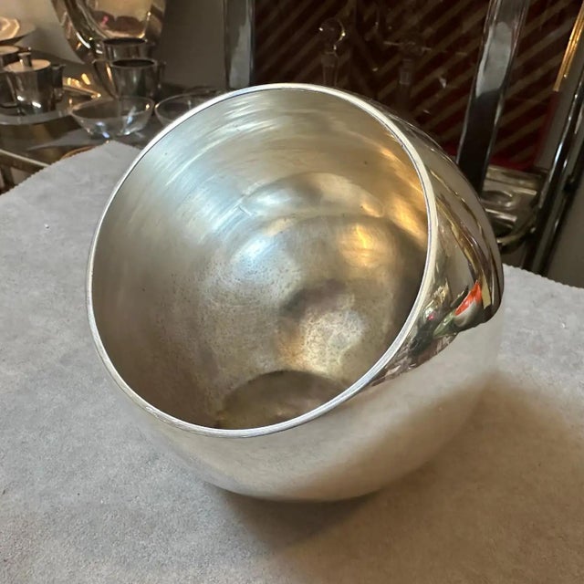 Silver A Rare 1980s Minimalist Silver Plated Round Design Vase by Lino Sabattini For Sale - Image 8 of 8