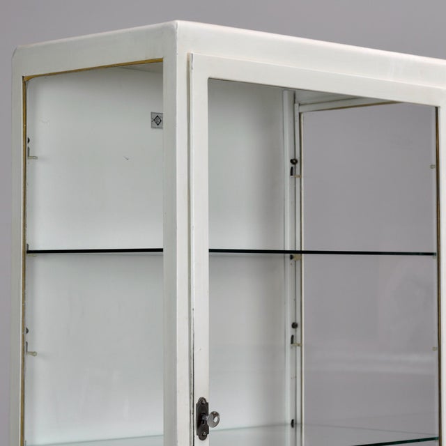 1970s Vintage Medical Cabinet in Glass and Iron, 1970s For Sale - Image 5 of 10