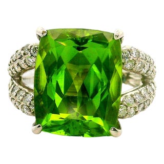 10.89 Carat Peridot Diamond Platinum Ring, Size 6 For Sale
