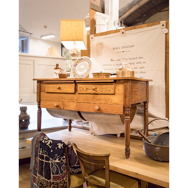 An early 20th century “possum belly” baker’s table in wonderful condition. The defining feature, from which it takes its...