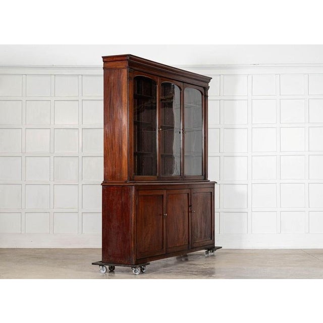 Large English Glazed Mahogany Bookcase, 1880s For Sale - Image 3 of 16