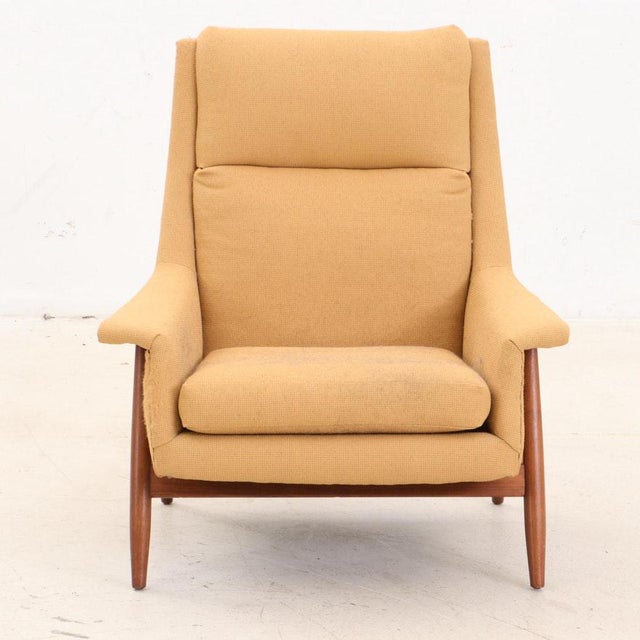 Thayer Coggin 1960's Vintage Milo Baughman Mid-Century Modern Tall Back Lounge Chair and Ottoman For Sale - Image 4 of 9