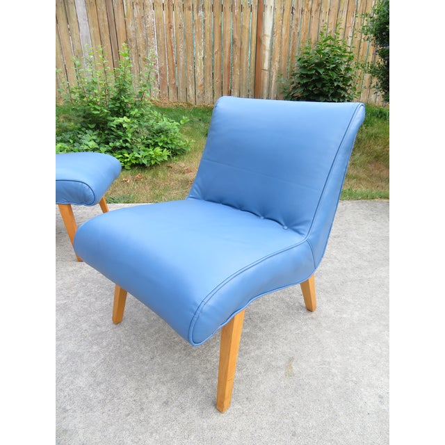 Mid Century 1950's Pair of Jens Risom Scoop Lounge Chairs in Blue Leather ~ Knoll For Sale In Seattle - Image 6 of 15