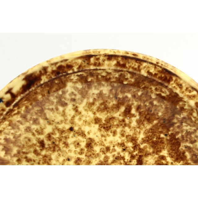 Bennington Potters 19th Century Pair of Rockingham Glaze Spatterware Yellowware Pottery Plates For Sale - Image 4 of 17