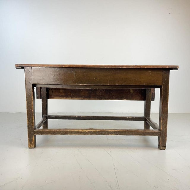 Lovely Georgian side table / desk / kitchen table oozing character. with 2 pull out drawers either end and flip side...