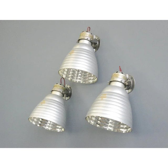 Bauhaus Mercury Glass Wall Light from Zeiss Ikon, 1930s For Sale - Image 3 of 14