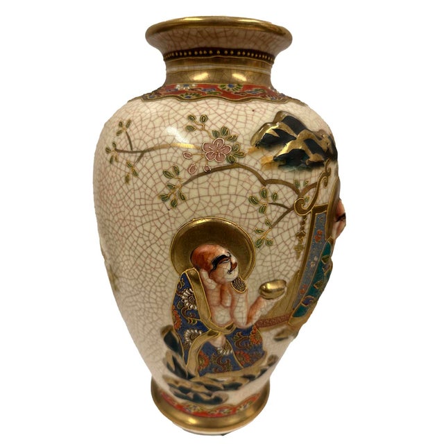 Antique Japanese Meiji Period Satsuma Earthenware Vase For Sale - Image 15 of 18