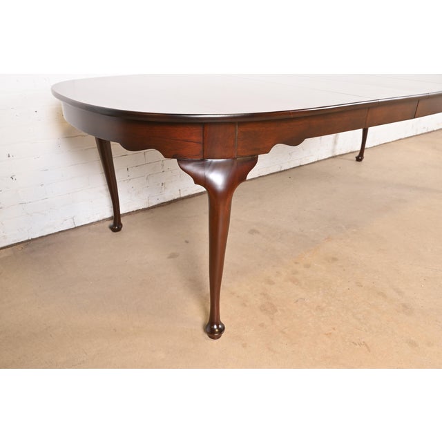 Henkel Harris Queen Anne Solid Mahogany Extension Dining Table, Newly Refinished For Sale - Image 10 of 14