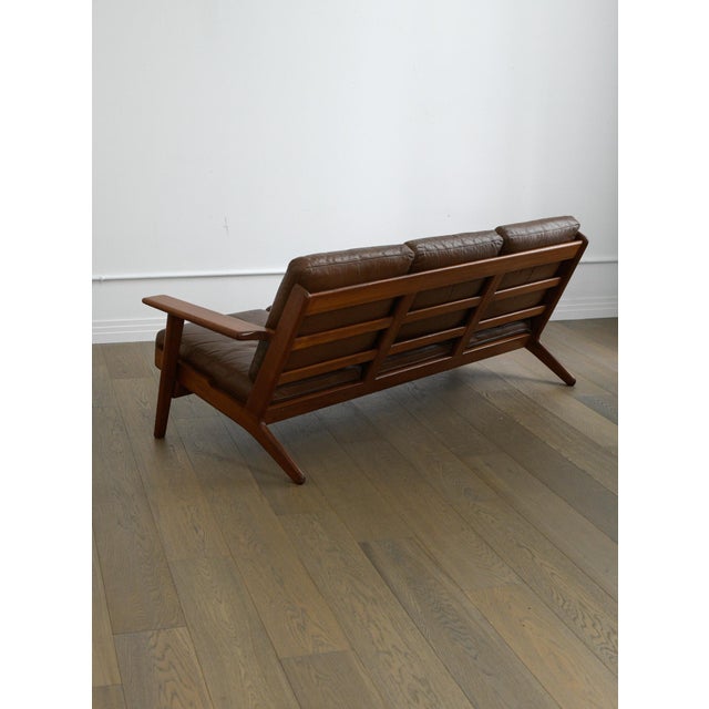 GETAMA 1950s Hans J. Wegner Ge 290/3 Sofa, Teak & Leather, Mid-Century Modern For Sale - Image 4 of 6