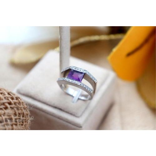 Metal White Gold Ring Cut Into Two Bands For Sale - Image 7 of 7