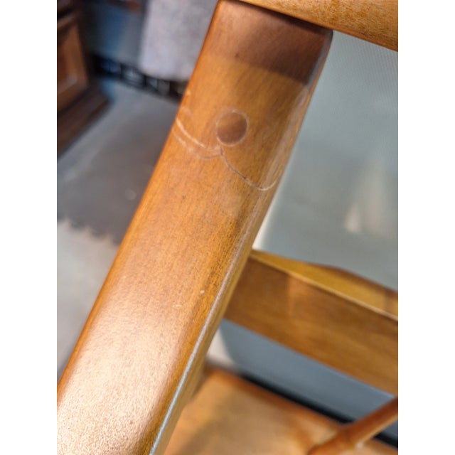 Antique American Colonial Spindle Back Bench For Sale - Image 4 of 11