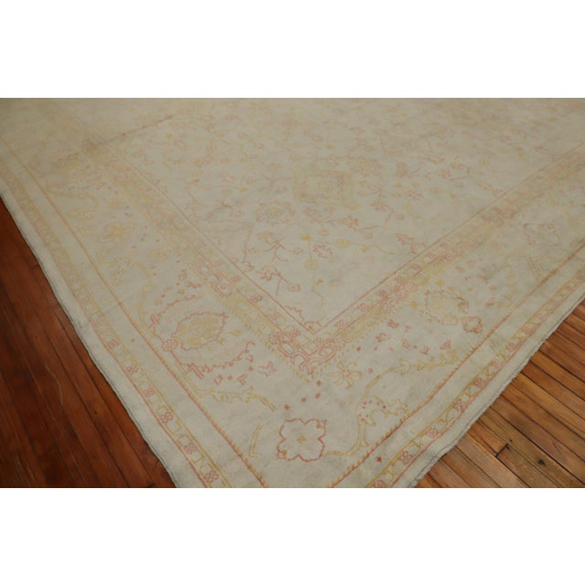 Feminine Pale Cream Antique Turkish Oushak Rug, 20th Century For Sale - Image 18 of 18