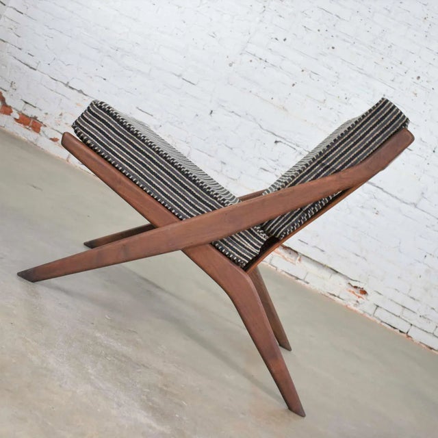 Wood Mid 20th Century Scandinavian Modern Scissor Lounge Chair by Folke Ohlsson for Dux For Sale - Image 7 of 12