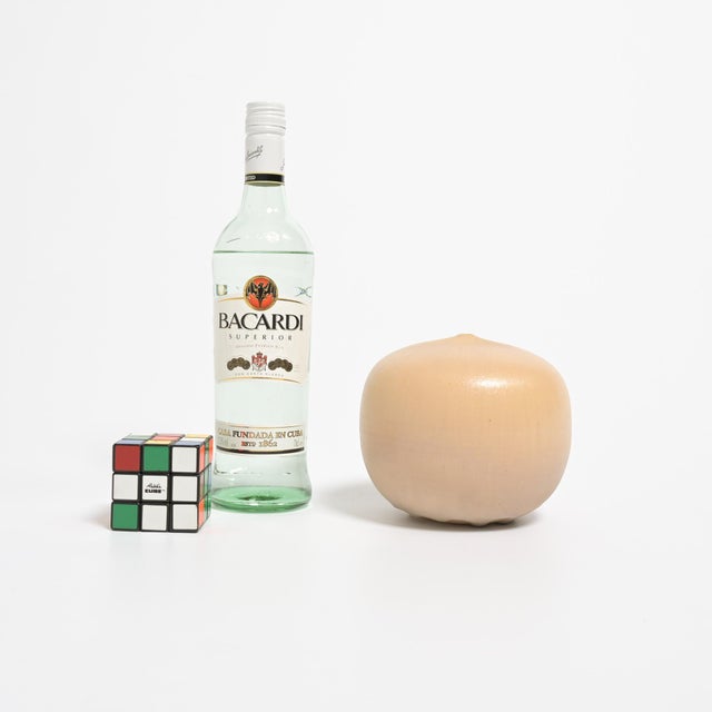 This beautiful shaped vase is made by the Belgian ceramist Antonio Lampecco. The shape and the glazing makes it a piece of...