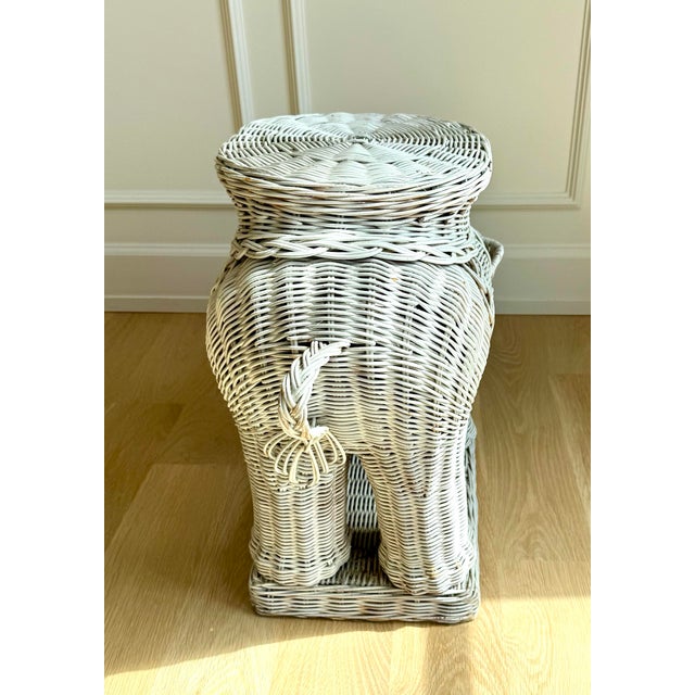 1970s 1970s White Wicker Elephant Side /Drinks Table, Trunk Up For Sale - Image 5 of 8