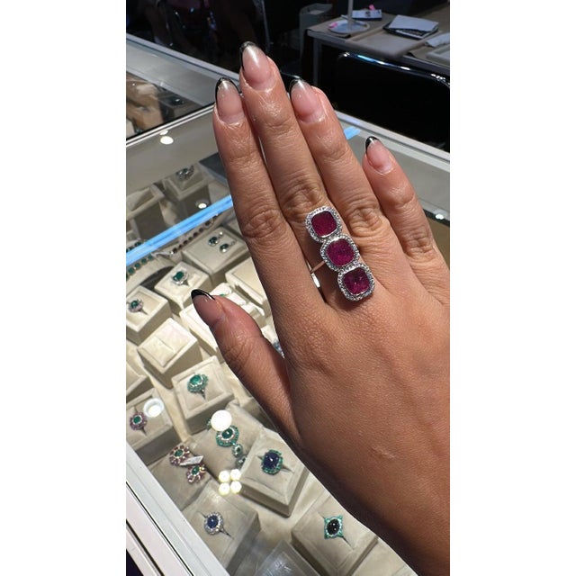 Set in 18k Gold, Mozambique Ruby & Diamonds Cocktail, Three Stone Ring, Size 6.5 For Sale - Image 4 of 10